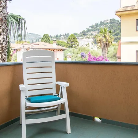 Lawn Tennis * Bordighera